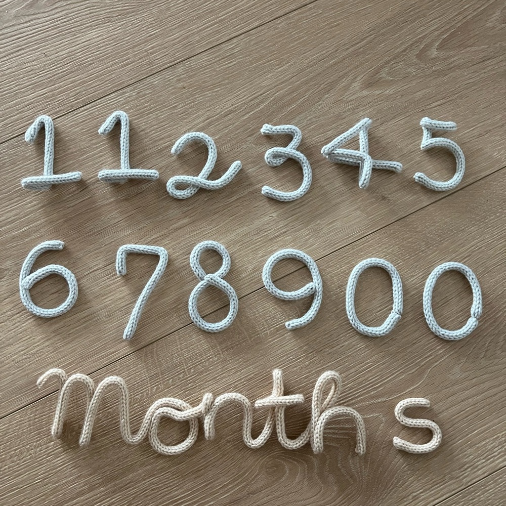 Knitted Number and Months Set